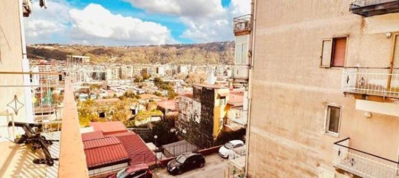 Apartamento de 3 habitaciónes en Naples, Italy No. 39399 5