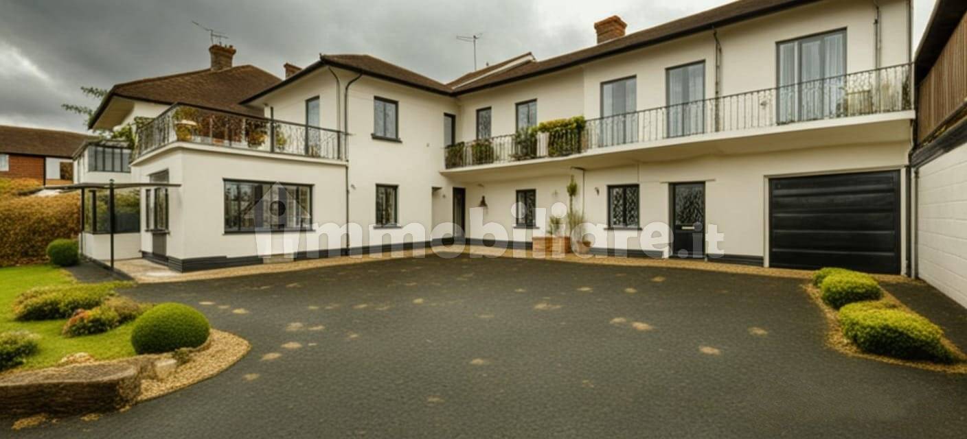 14 bedrooms House in Volpiano, Italy No. 128290