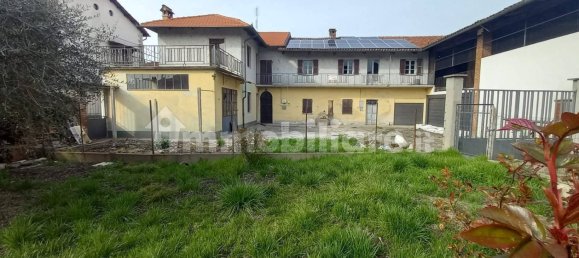 14 bedrooms House in Volpiano, Italy No. 128290 35