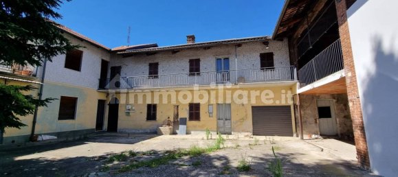 14 bedrooms House in Volpiano, Italy No. 128290 6