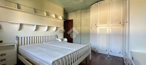 4 bedrooms Apartment in Treviso, Italy No. 381678 3