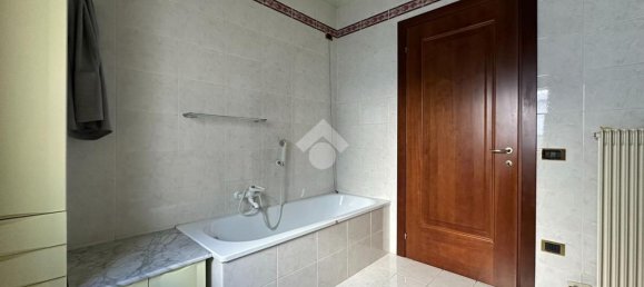 4 bedrooms Apartment in Treviso, Italy No. 381678 14