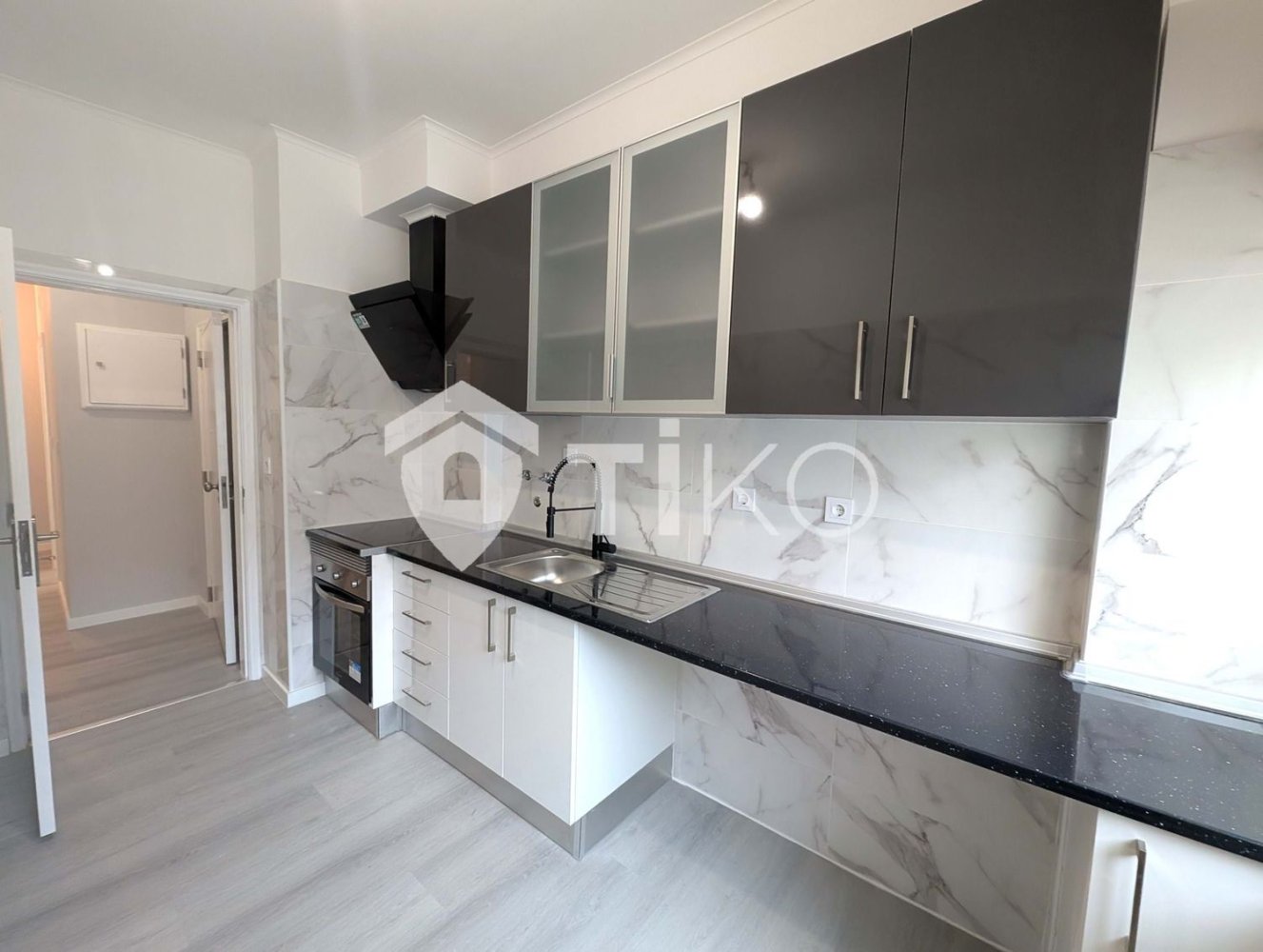 3 Schlafzimmer Wohnung in Loures, Portugal, Nr. 95032