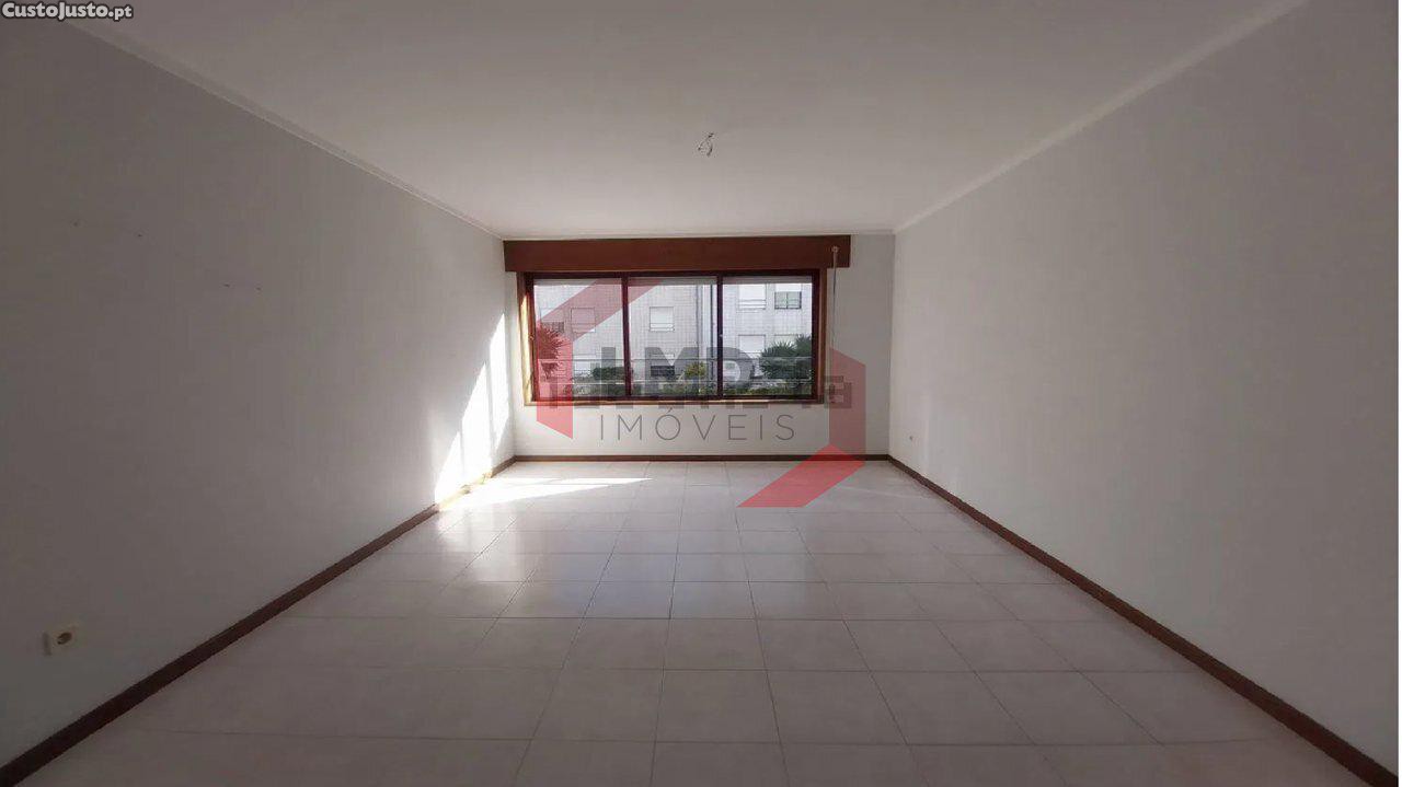 Apartamento de 3 dormitorios en Avintes, Portugal No. 70517