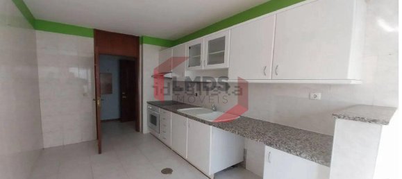 Apartamento de 3 dormitorios en Avintes, Portugal No. 70517 3