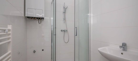 2 rooms Apartment in Hernals, Austria No. 131412 9