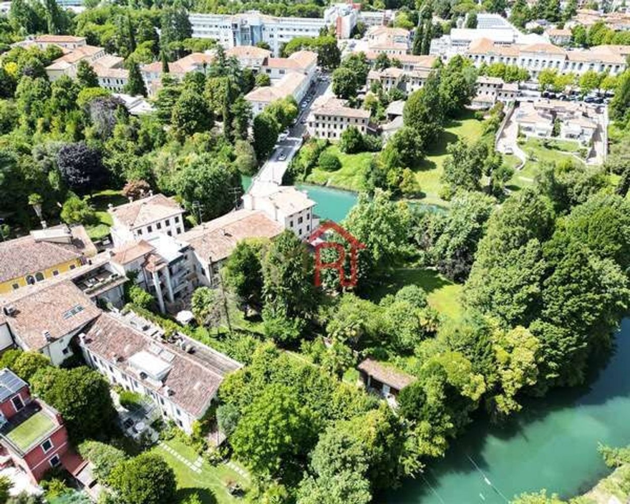 20 غرف نوم فيلا في Pordenone, Italy رقم 321962