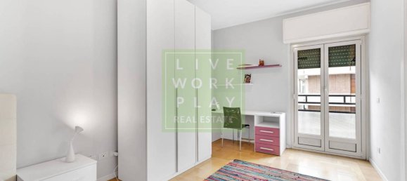 3 bedrooms Apartment in Milan, Italy No. 378418 13