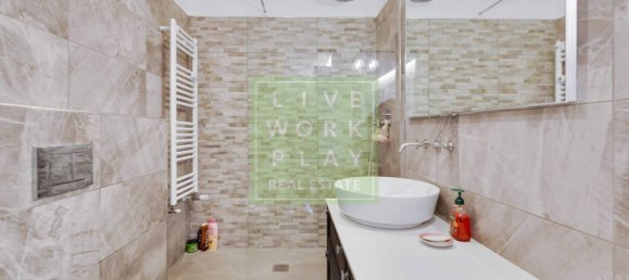 3 bedrooms Apartment in Milan, Italy No. 378418 4