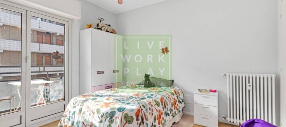 3 bedrooms Apartment in Milan, Italy No. 378418 7