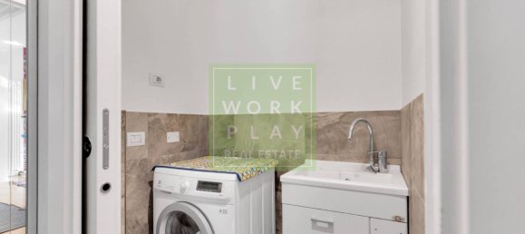 3 bedrooms Apartment in Milan, Italy No. 378418 18