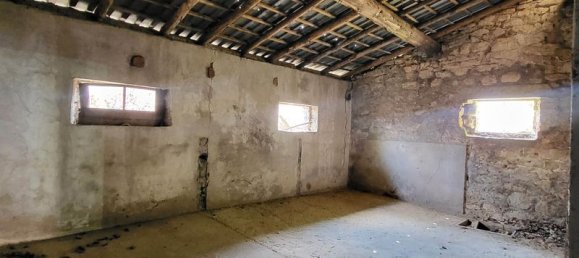 Studio in Menskirch, France, Nr. 91455 2