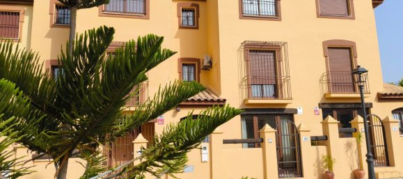 4 bedrooms Townhouse in Casares, Spain No. 39292 2