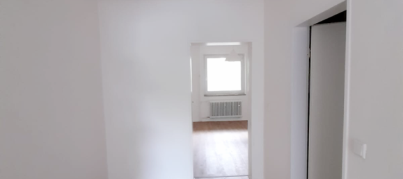 4 rooms Apartment in Wolfenbuttel, Germany No. 271231 5