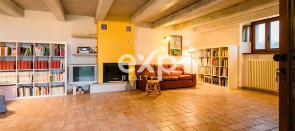 3 bedrooms House in Pennabilli, Italy No. 271148 5