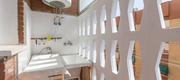 Apartamento de 3 dormitorios en Granada, Spain No. 171318 17