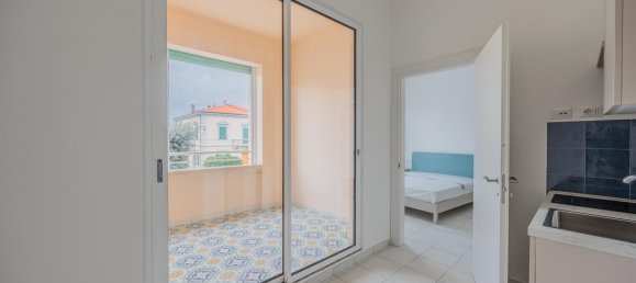 3 bedrooms Apartment in San Vincenzo, Italy No. 55082 12