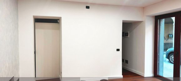 Bureau à Alzate Brianza, Italy 69m² No. 99866 4