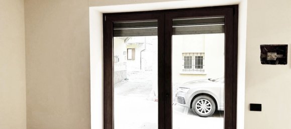 Bureau à Alzate Brianza, Italy 69m² No. 99866 8