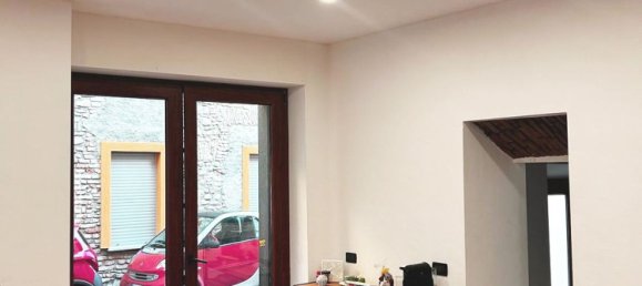 Bureau à Alzate Brianza, Italy 69m² No. 99866 11