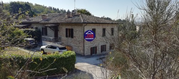 3 rooms Apartment in Urbino, Italy No. 1824 16