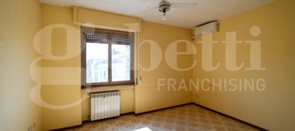 Apartamento T2 em Trezzano sul Naviglio, Italy N.º 138369 9