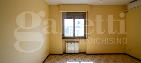 Apartamento T2 em Trezzano sul Naviglio, Italy N.º 138369 10