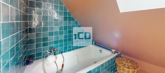 4 bedrooms House in Saint-Herblain, France No. 103648 11