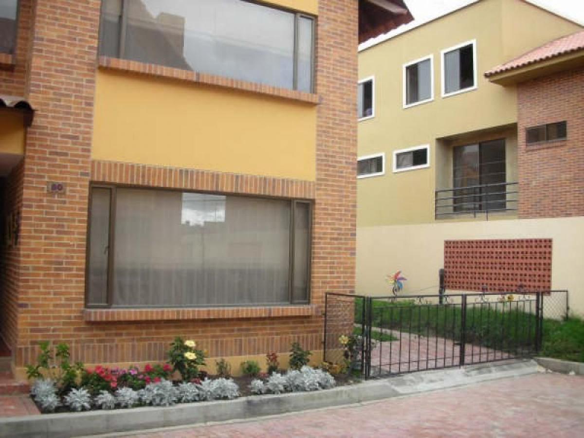 4 bedrooms House in Cundinamarca, Colombia No. 2497