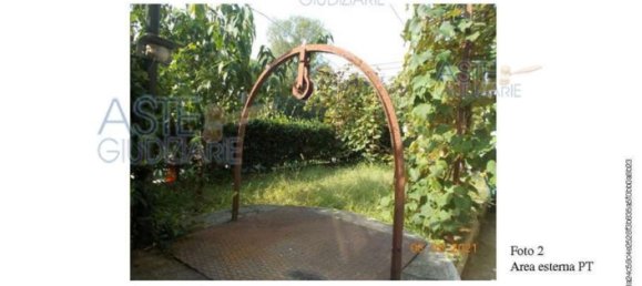 Дом с 8 комнатами в Лавено-Момбелло, Италия № 179883 2