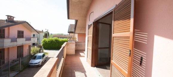 Villa de 6 divisões em Biandronno, Italy N.º 47184 4