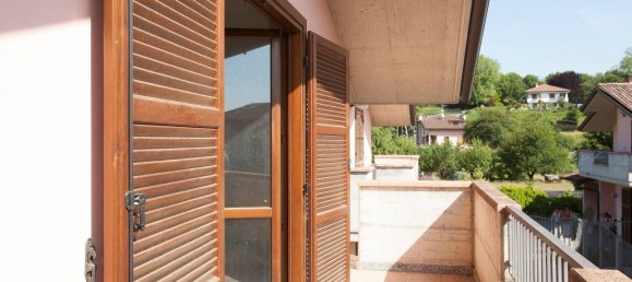 Villa de 6 divisões em Biandronno, Italy N.º 47184 24