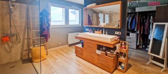 Casa de 3 dormitorios en Bazas, France No. 98798 11