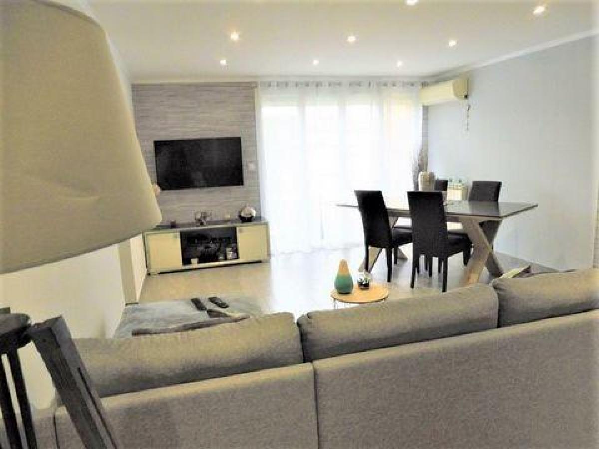 Кондоминиум  с 2 спальнями в Фрежюс, Франция № 13964