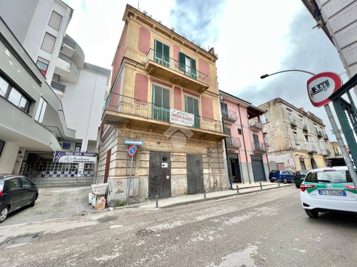 162m² Commercial property in Melito di Napoli, Italy No. 394522