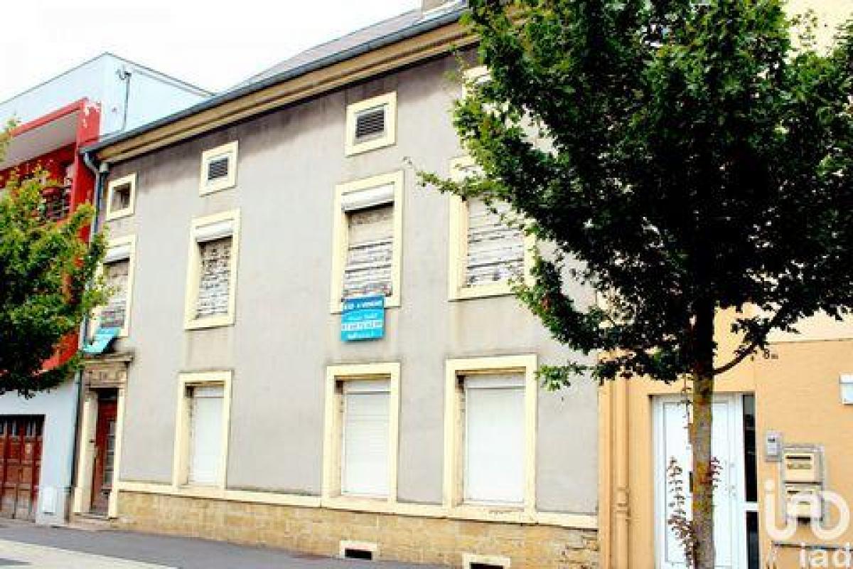 Кондоминиум  с 2 спальнями в Юканж, Франция № 5140