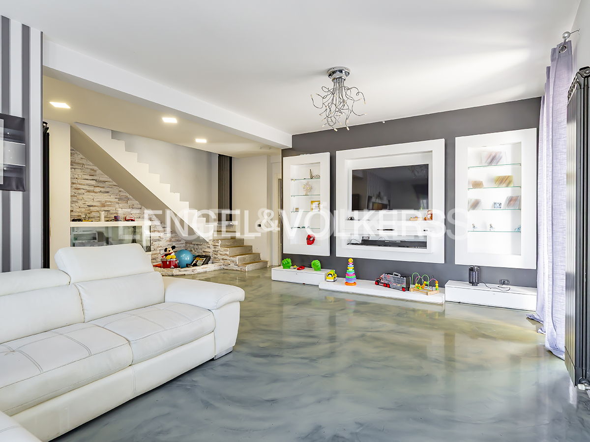 2 bedrooms Villa in Rocca Priora, Italy No. 281476