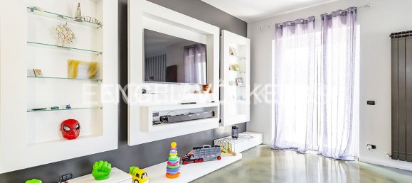 2 bedrooms Villa in Rocca Priora, Italy No. 281476 3