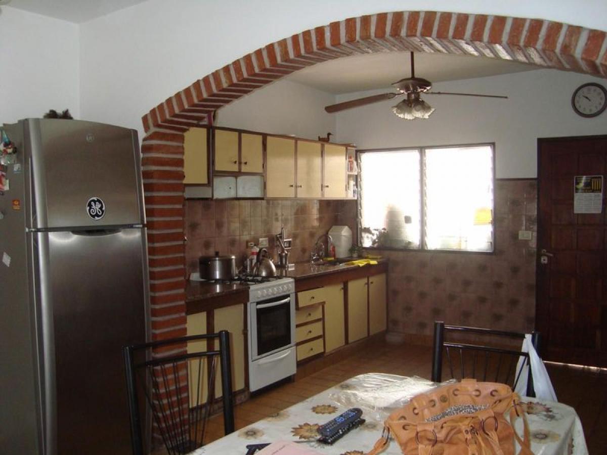 2 bedrooms House in Bermudez, Argentina No. 3990