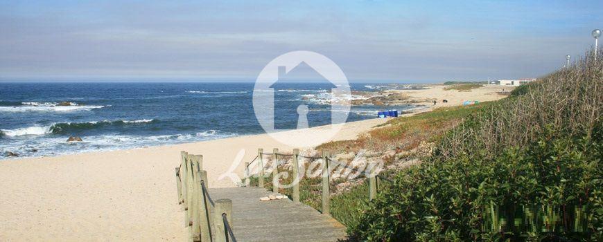 385m² Commercial property in Povoa de Varzim, Portugal No. 224543