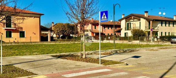 670m² Land in Mestrino, Italy No. 117127 28