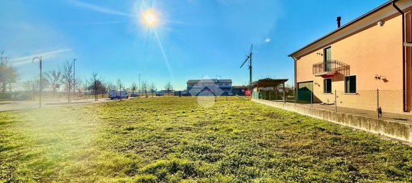 670m² Land in Mestrino, Italy No. 117127 3
