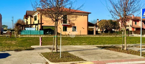 670m² Land in Mestrino, Italy No. 117127 23