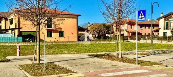 670m² Land in Mestrino, Italy No. 117127 26
