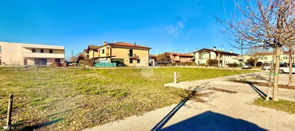 670m² Land in Mestrino, Italy No. 117127 25