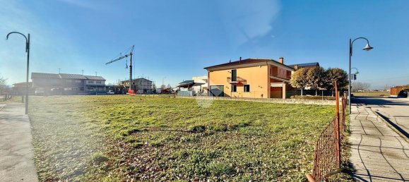 670m² Land in Mestrino, Italy No. 117127 15