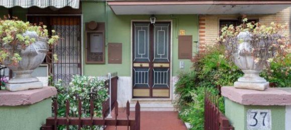 Пентхаус с 2 спальнями в Рим, Италия № 330723 2