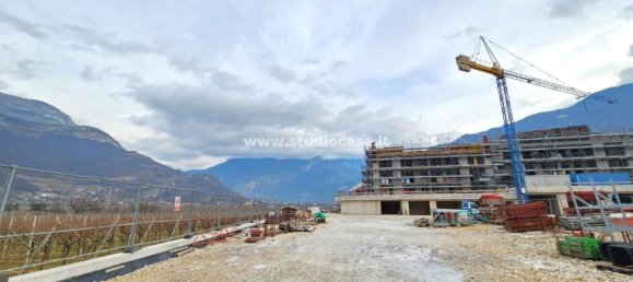 Квартира с 3 комнатами в Тренто, Италия № 37875 4