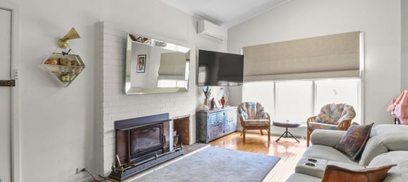 4 bedrooms House in Deniliquin, Australia No. 124 2