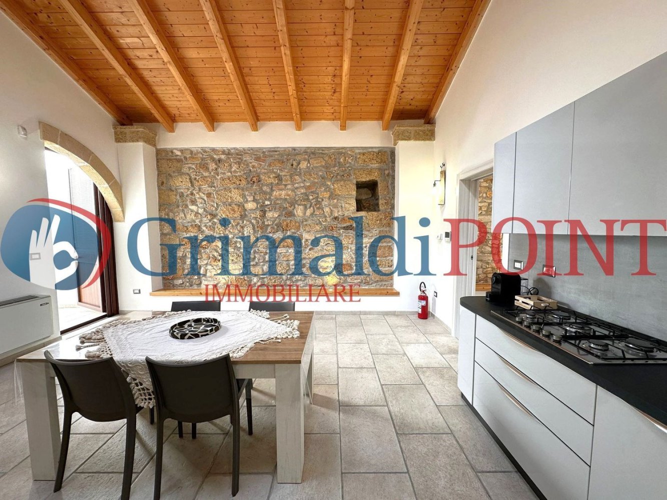 10 rooms House in Campi Salentina, Italy No. 57662